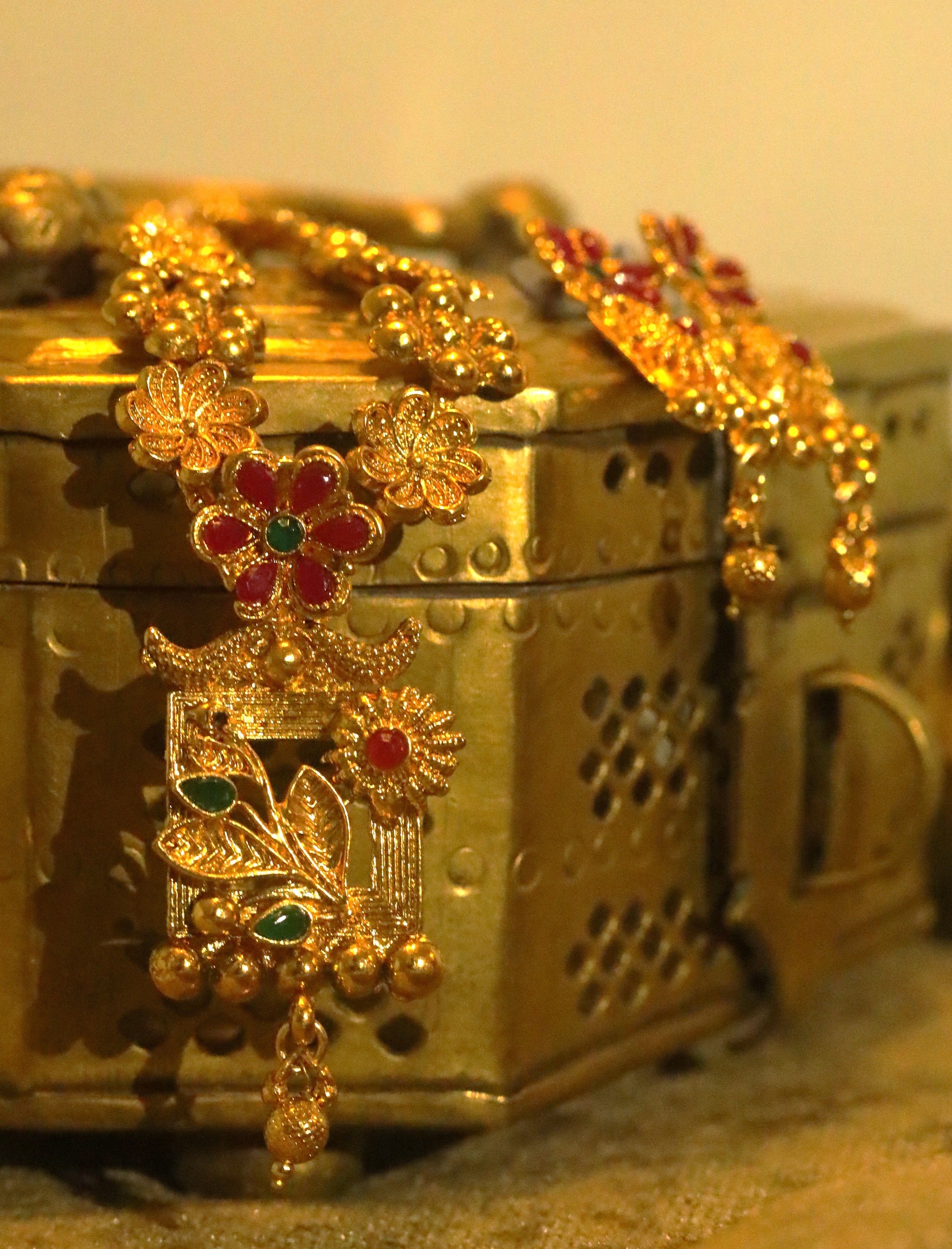 Antique Gold Plated Necklace Set