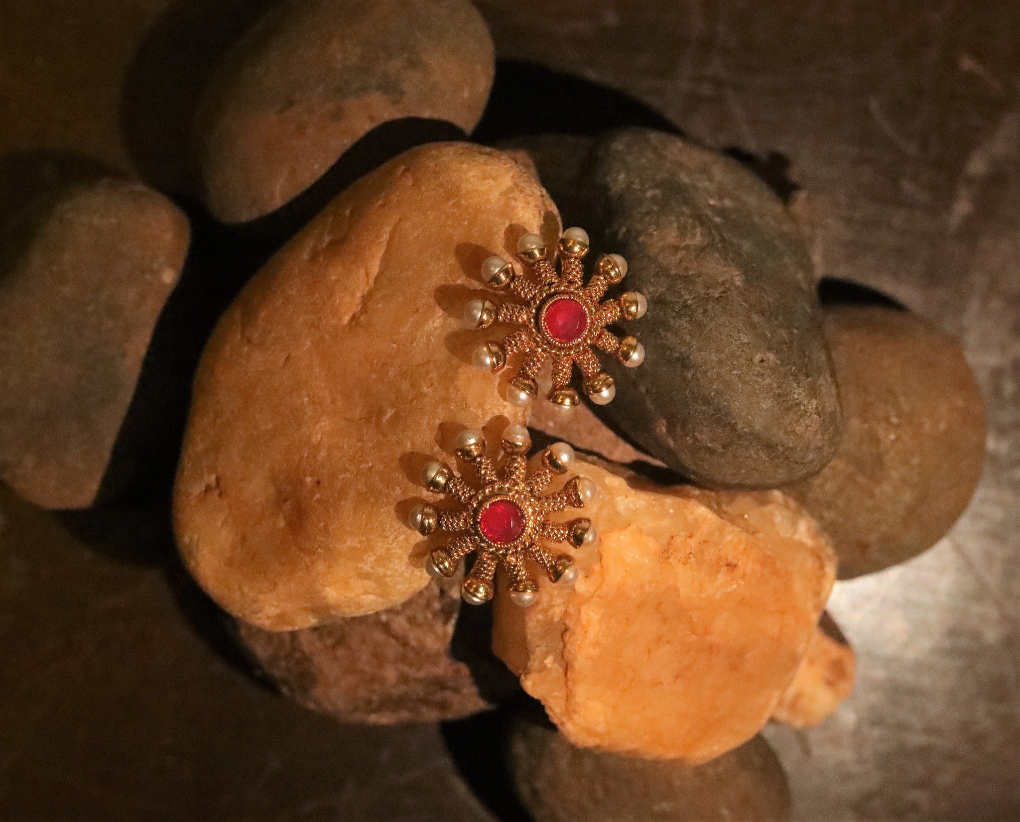Red Stone Round Moti Earrings