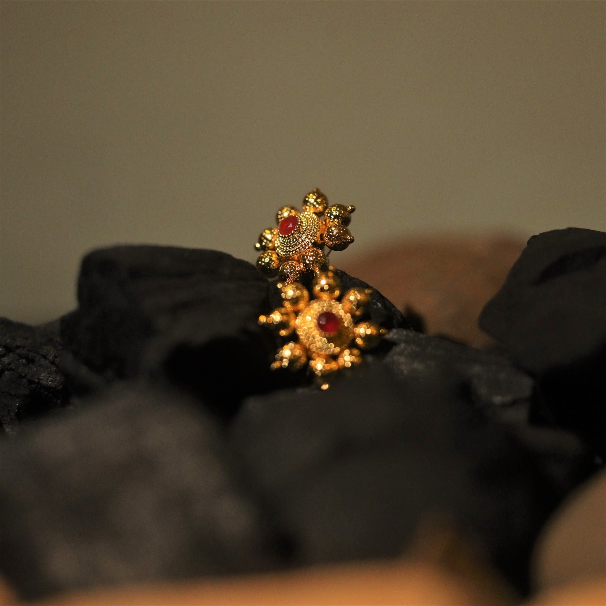 Antique Karnful Stud