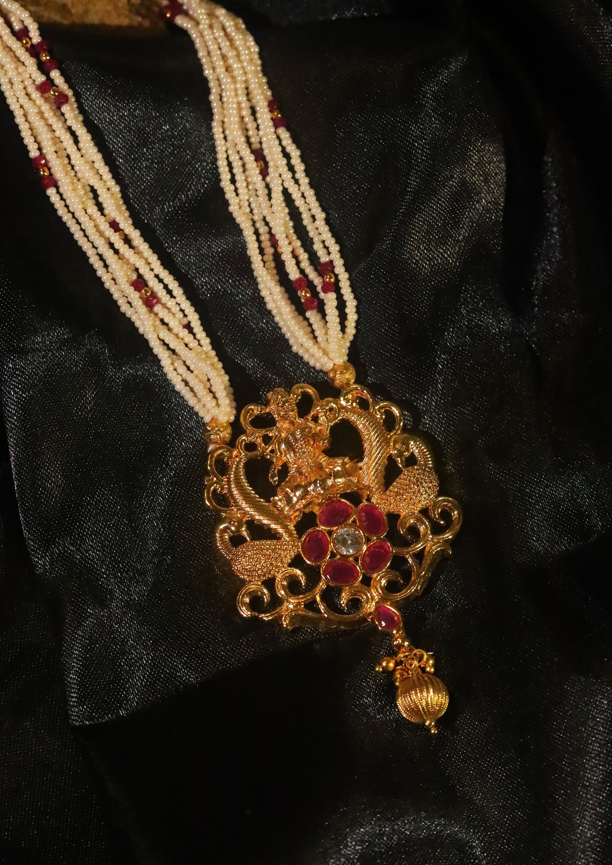 Gold Plated Pearl Women's Necklace Set