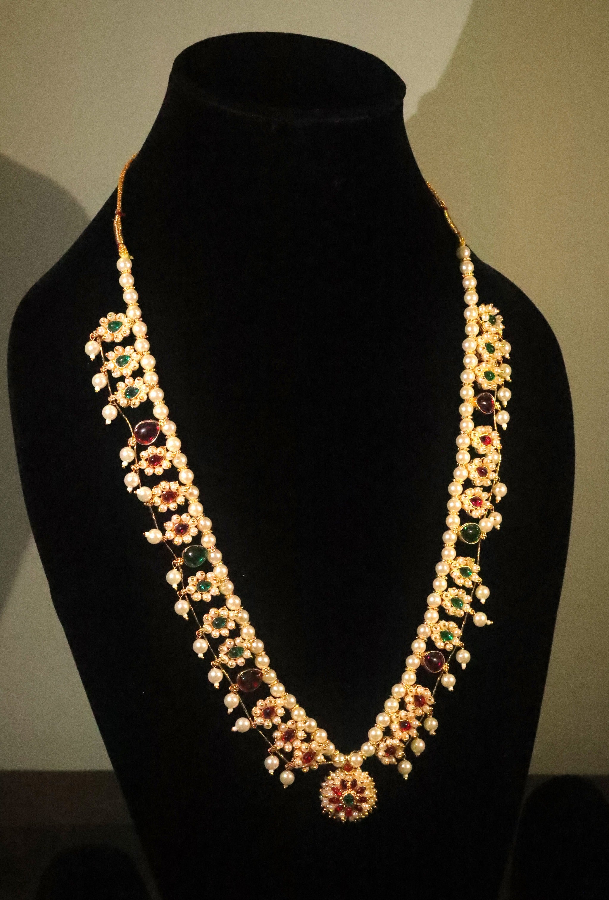 Traditional Kolhapuri Saaj Moti Necklace