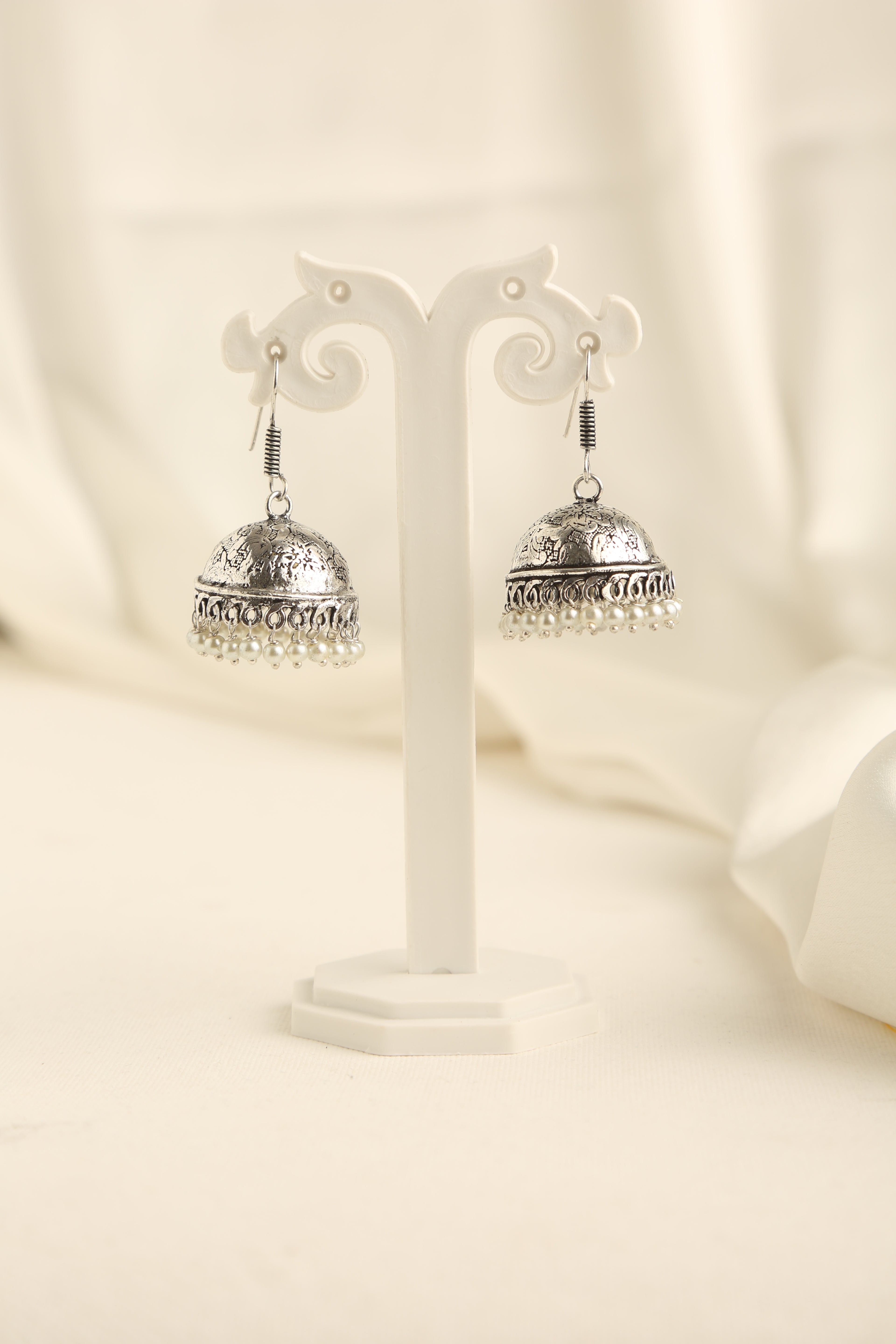 Antique Silver Tone Gem Dangling Pearl Drops Jhumki Earring For Women