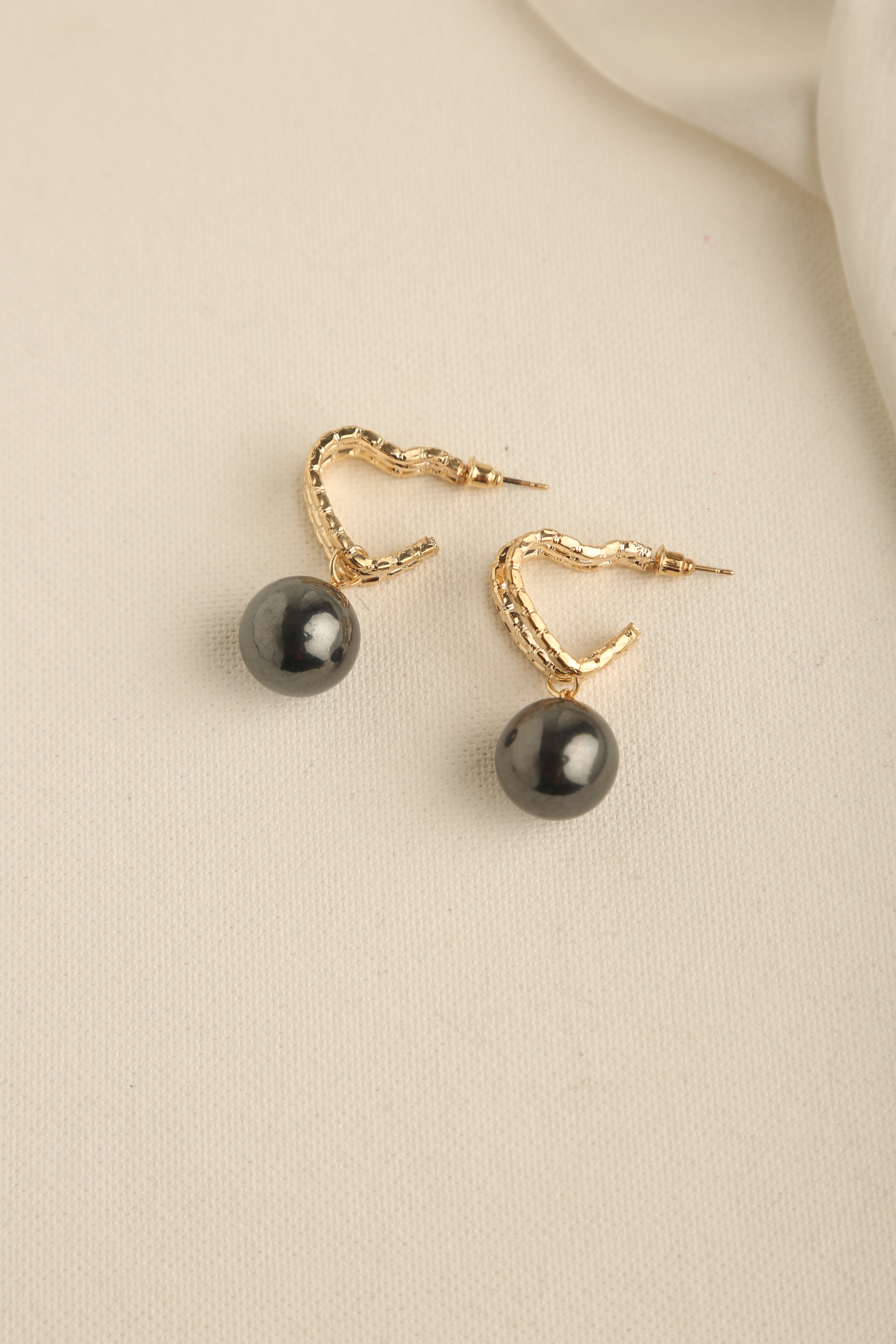 Gold Polish Heart Shaped Single Pearl Earrings for Women