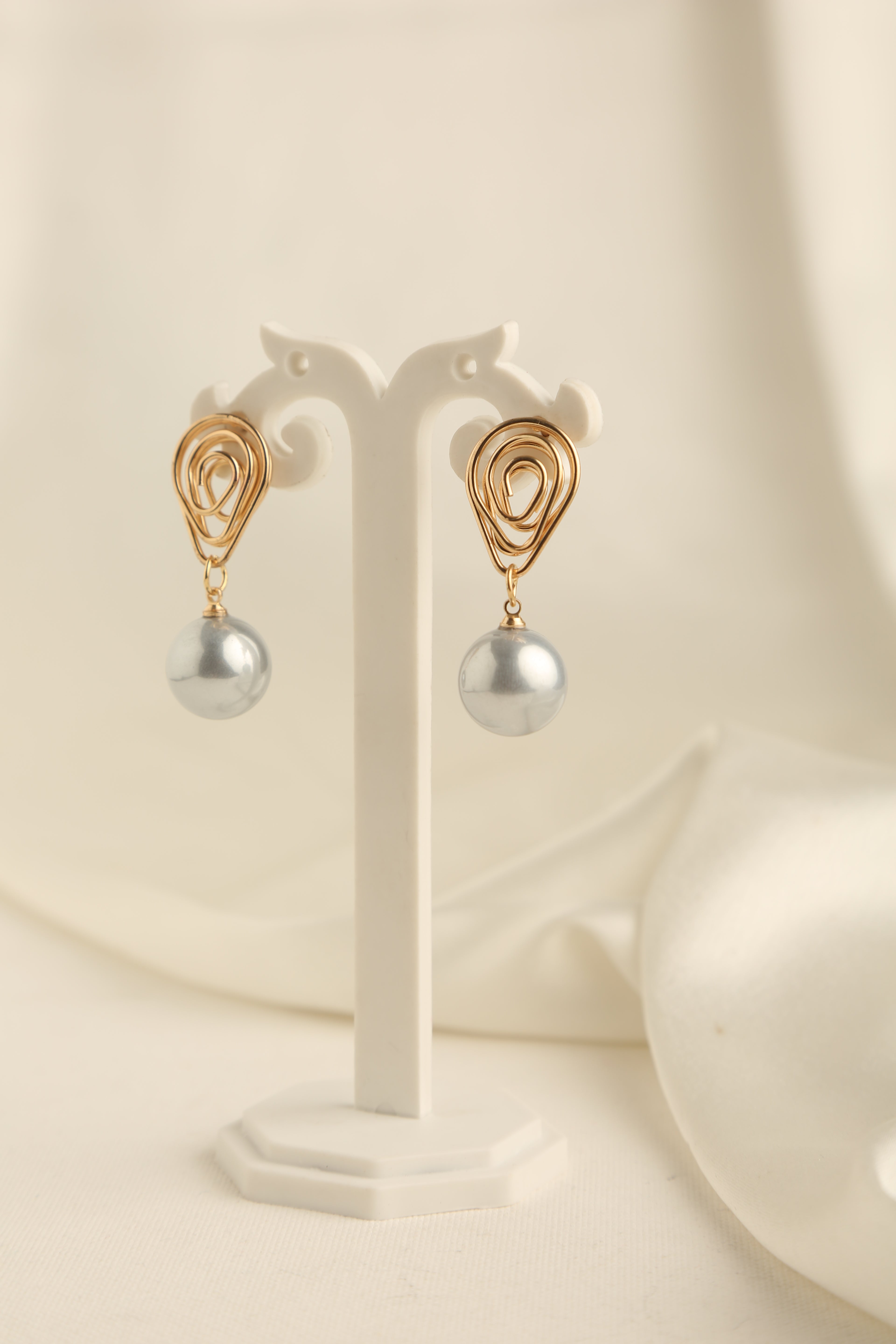 Gold Polish Heart Shaped Single Pearl Earrings for Women