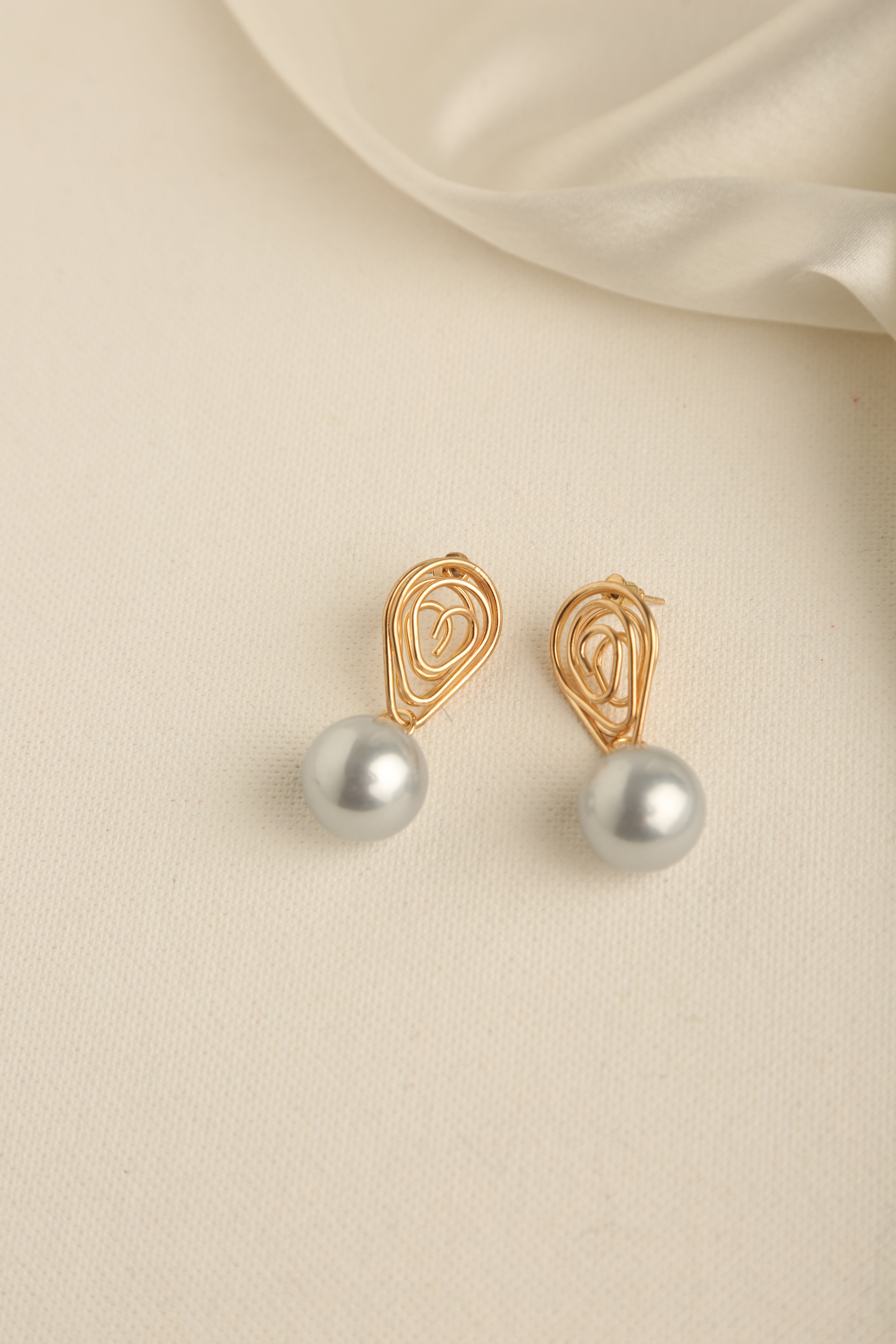 Gold Polish Heart Shaped Single Pearl Earrings for Women