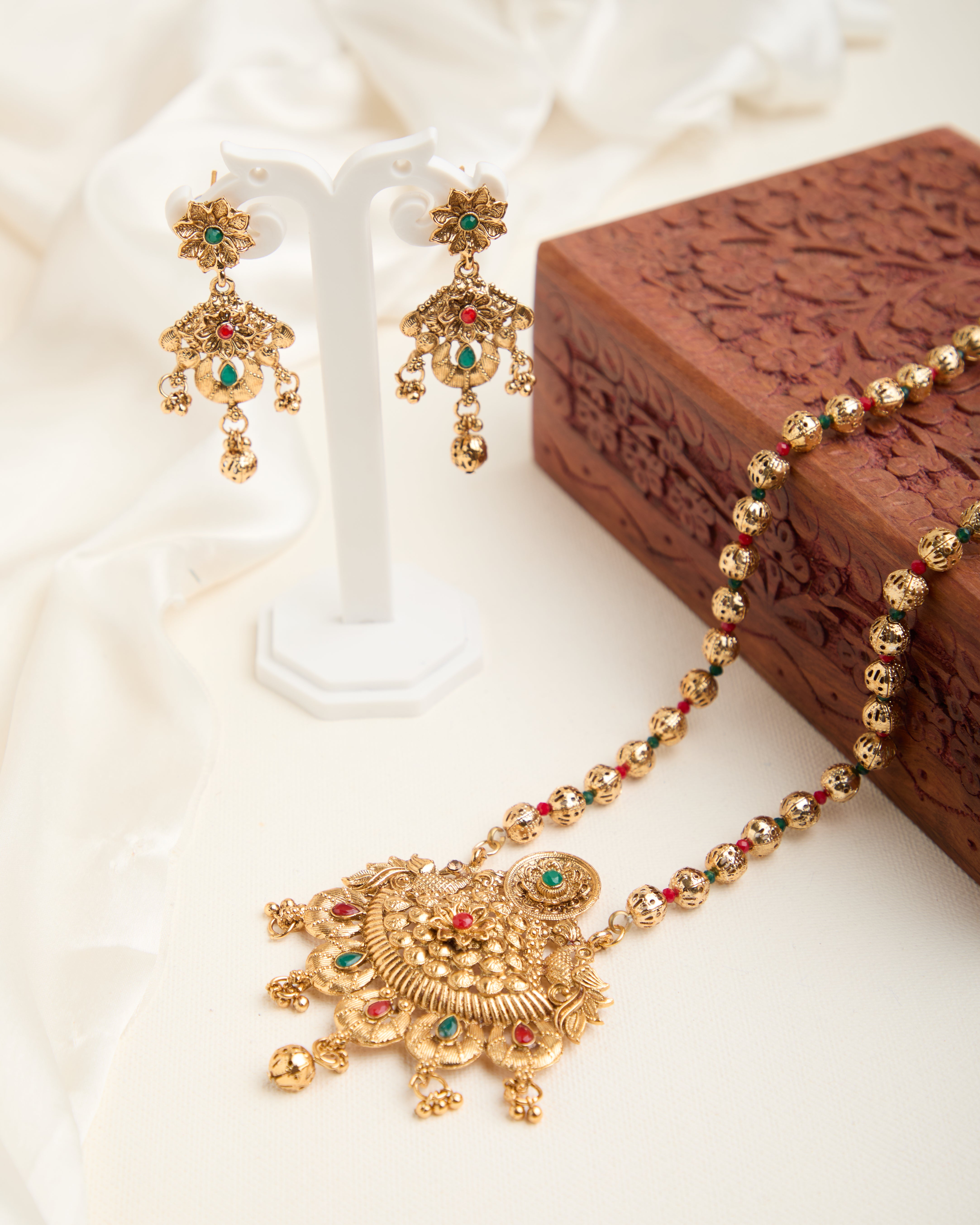 Gold Plated Stone Studded Necklace set for Women