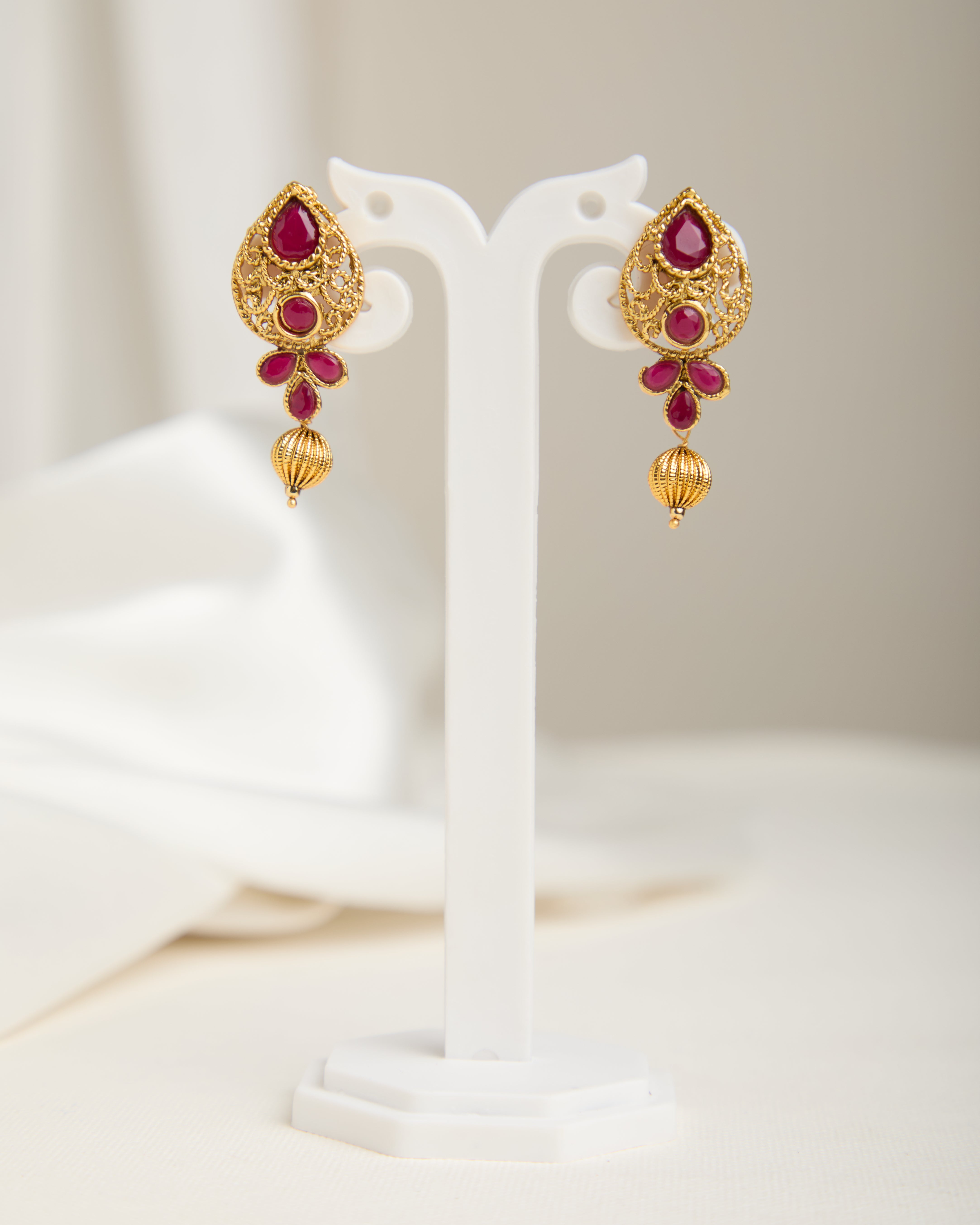 Traditional Gold Plated Stone Studded Necklace Set