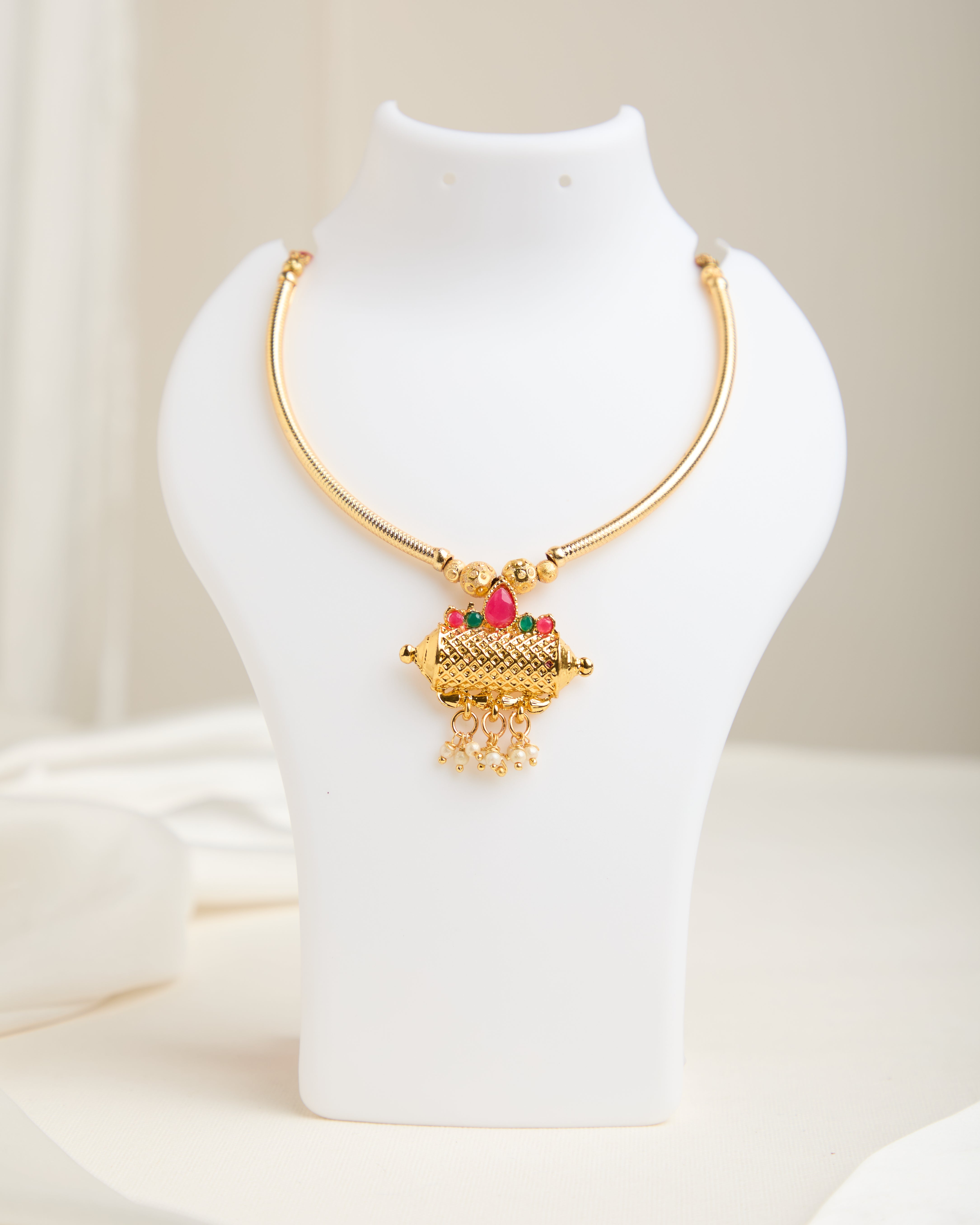 Gold Plated Stone Studded Maharashtrian Thushi Necklace for Women