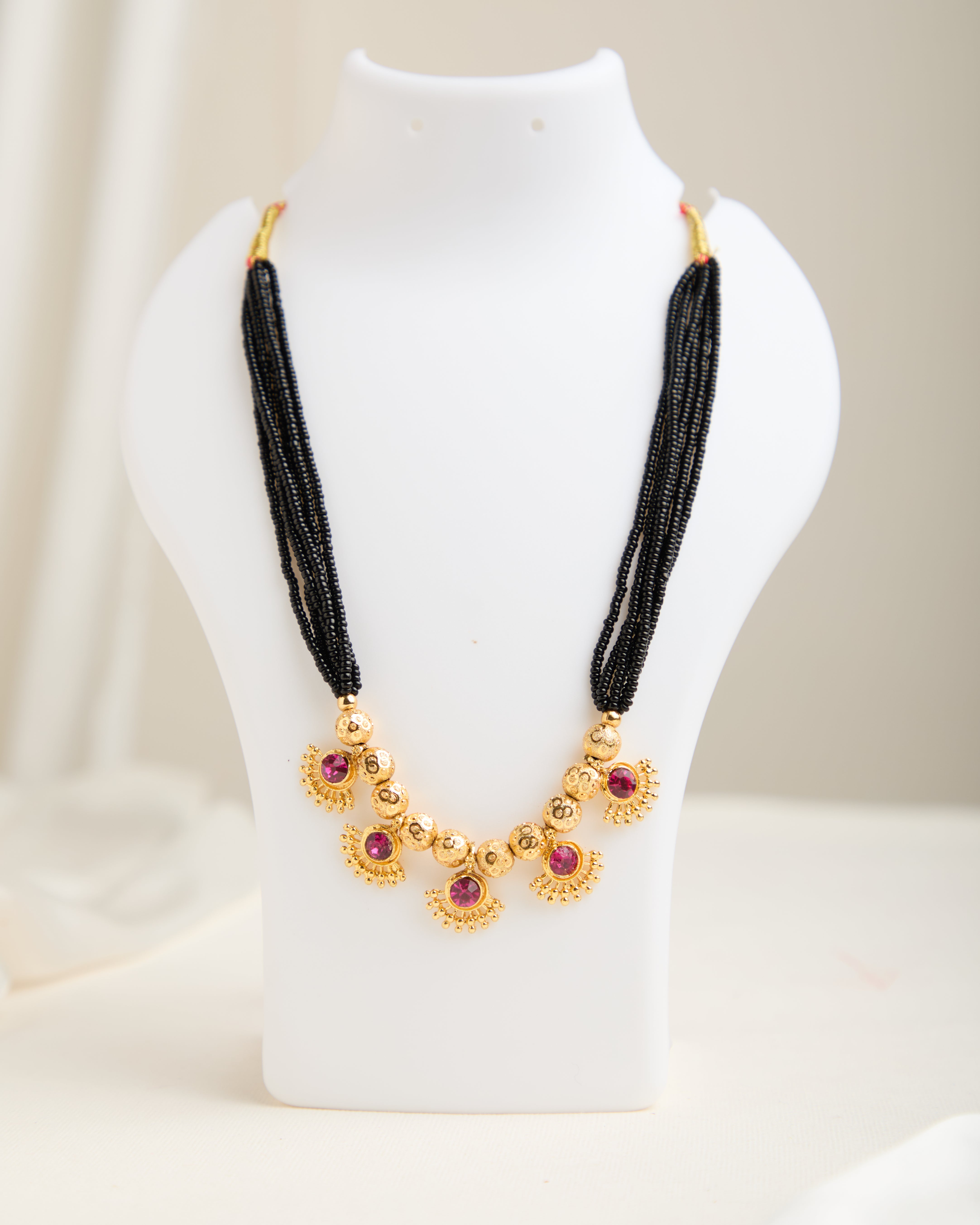 Traditional Black Beads Tanmaniya Mangalsutra