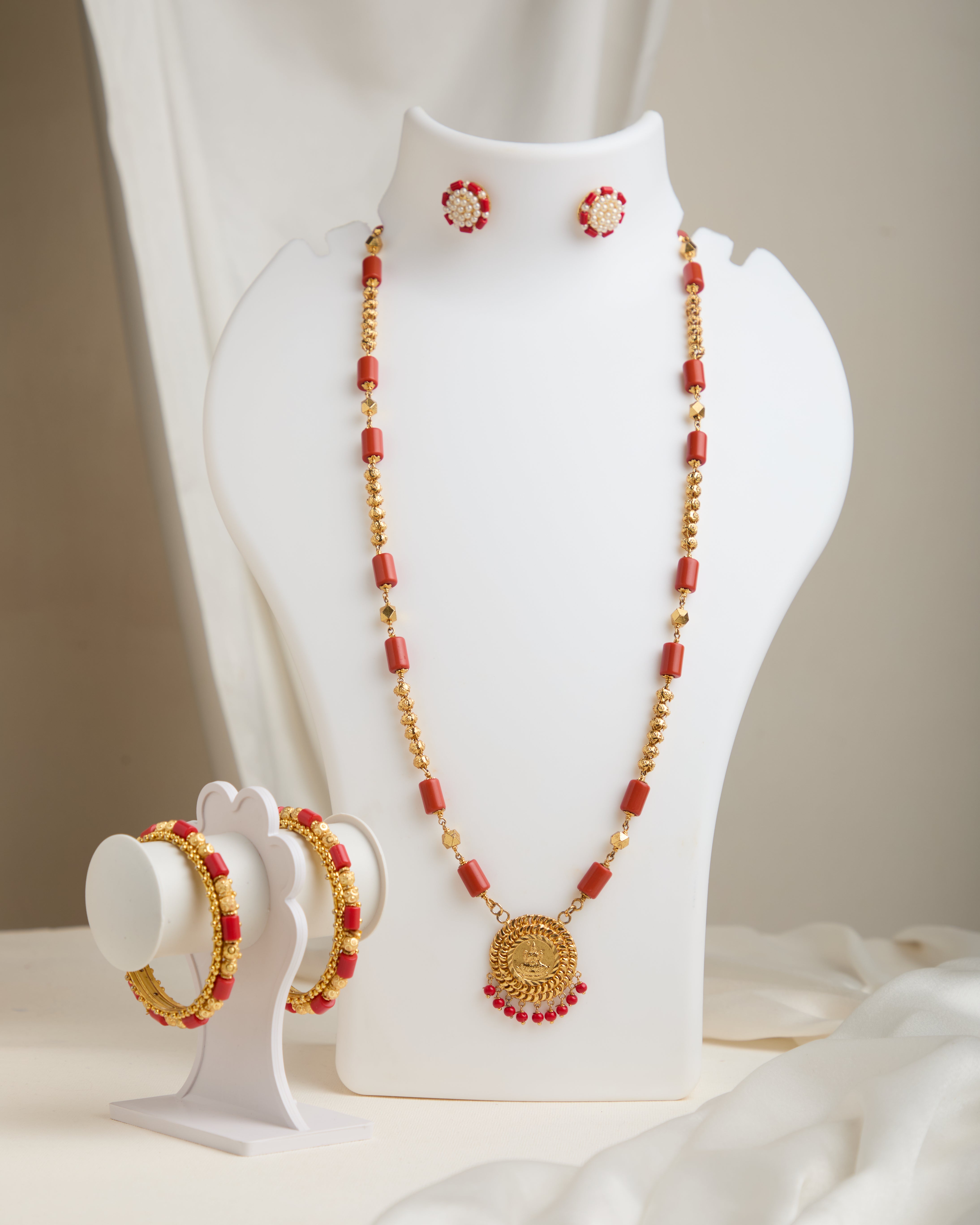 Gold Plated Red Beads Pola Neacklace Set with Bangles