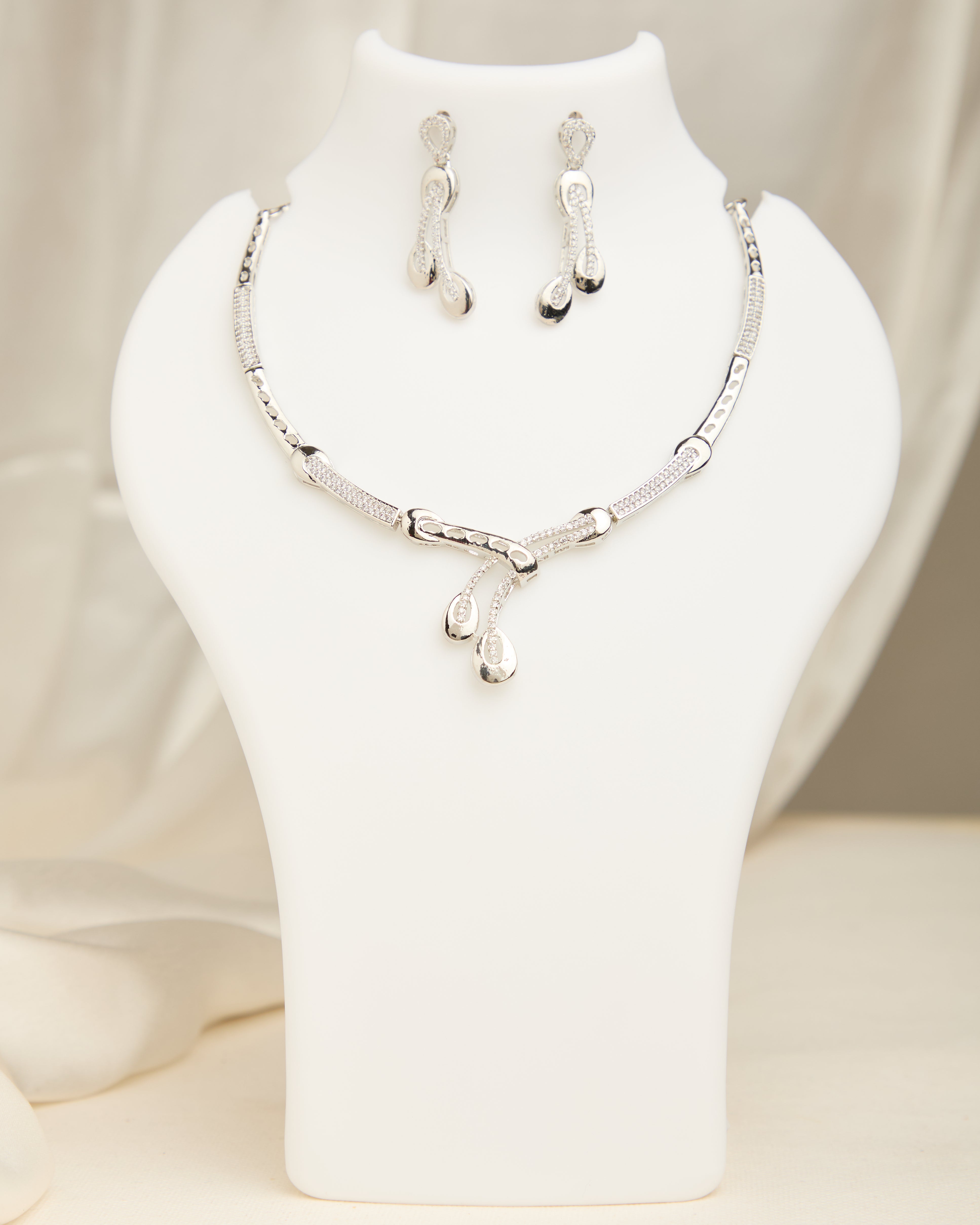 Sparkling Elegance American Diamond Studded Necklace Set