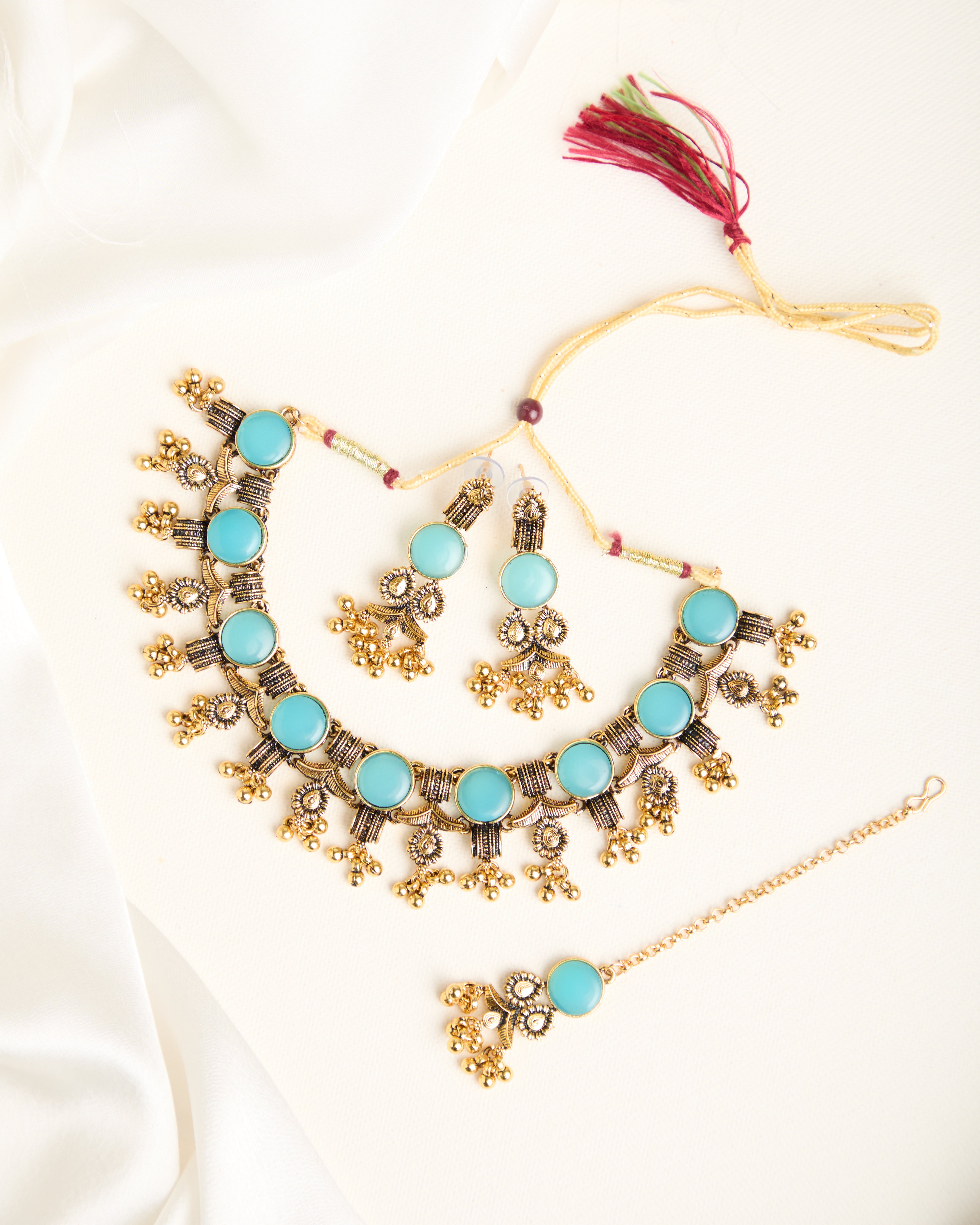 Delicate Zircon Necklace Studded with Firozi Colour Stones