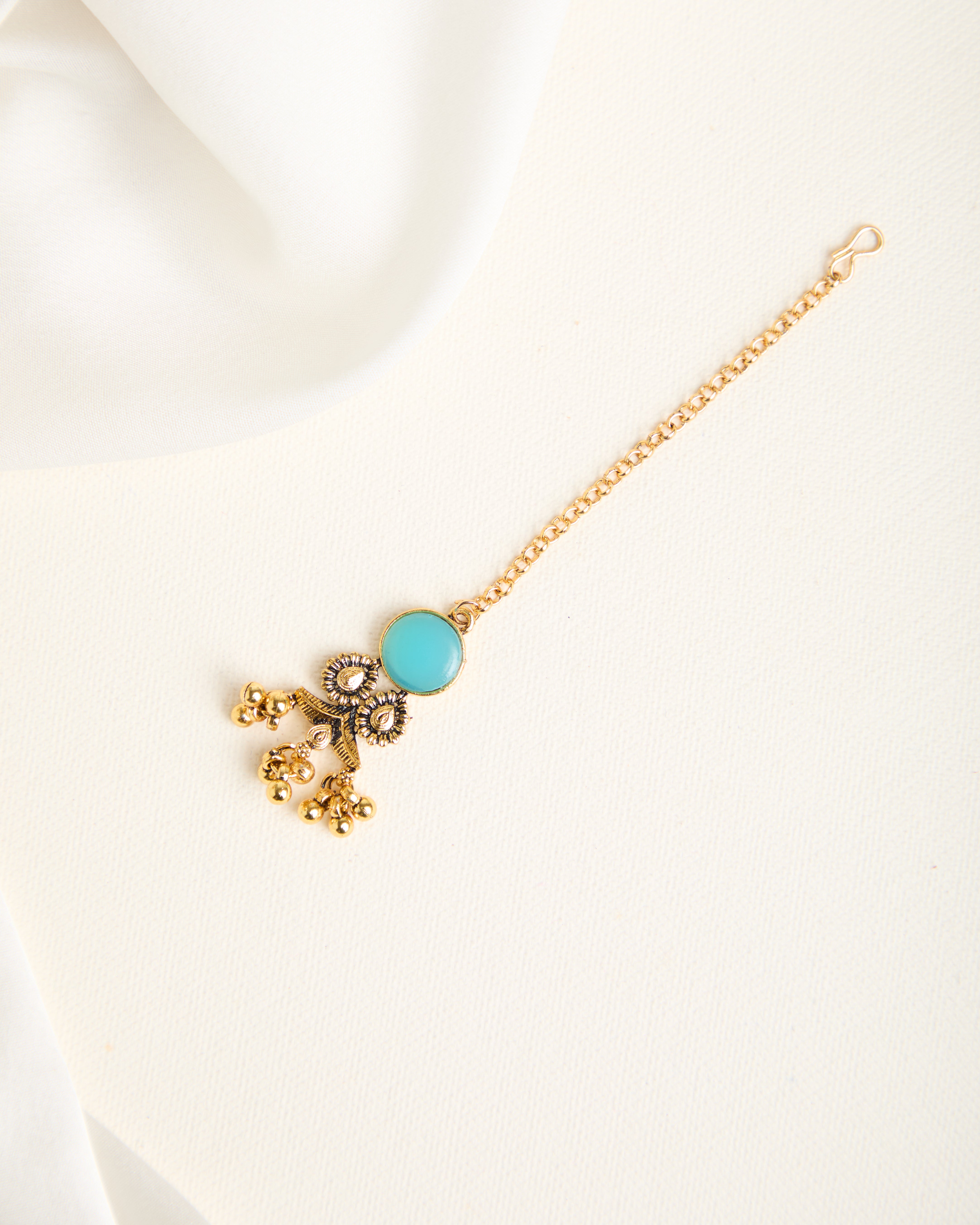 Delicate Zircon Necklace Studded with Firozi Colour Stones