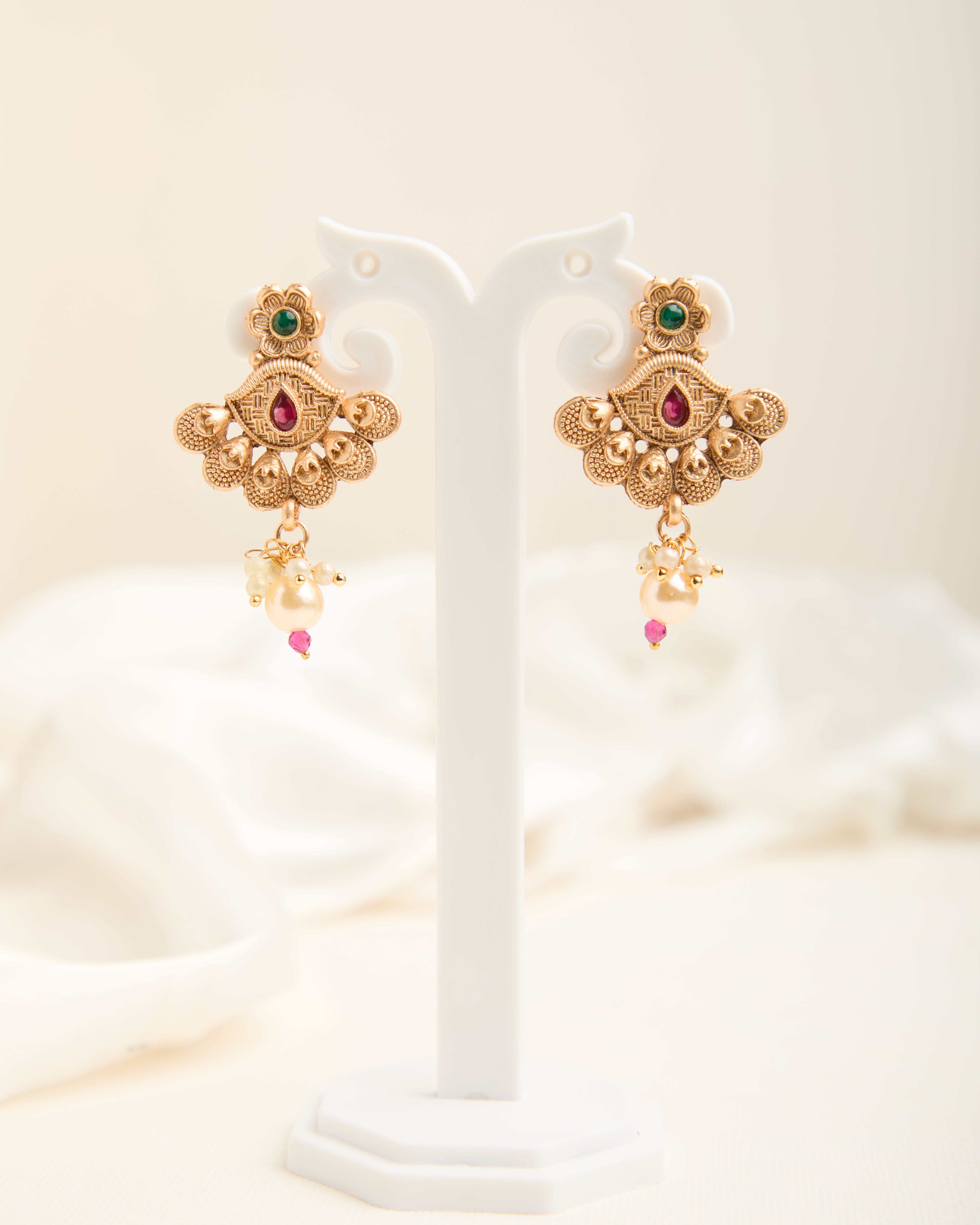 Gold Plated Matte Finish Stone Studded Necklace Set for Women